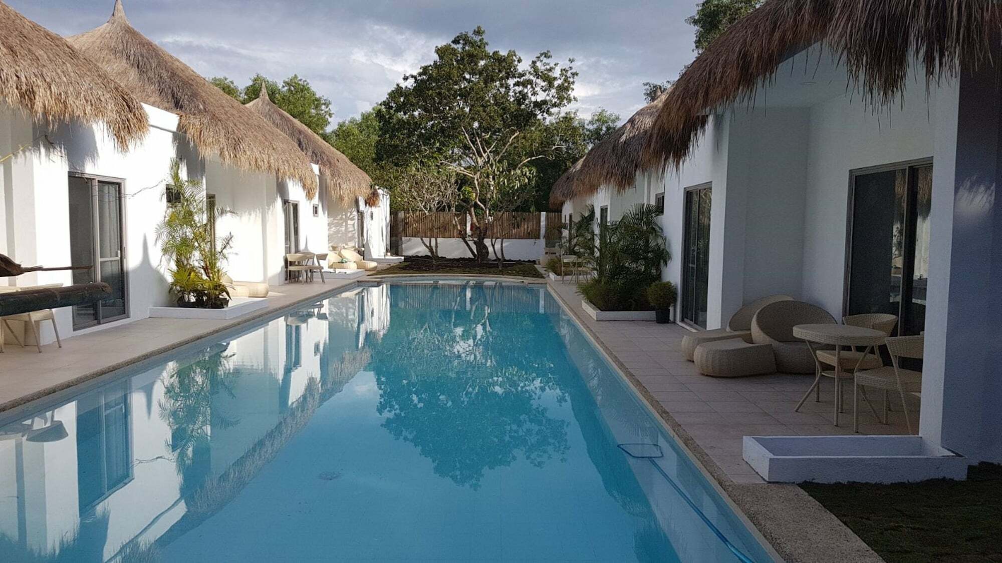 Hotel Seapearl Of Alona Panglao Exterior foto